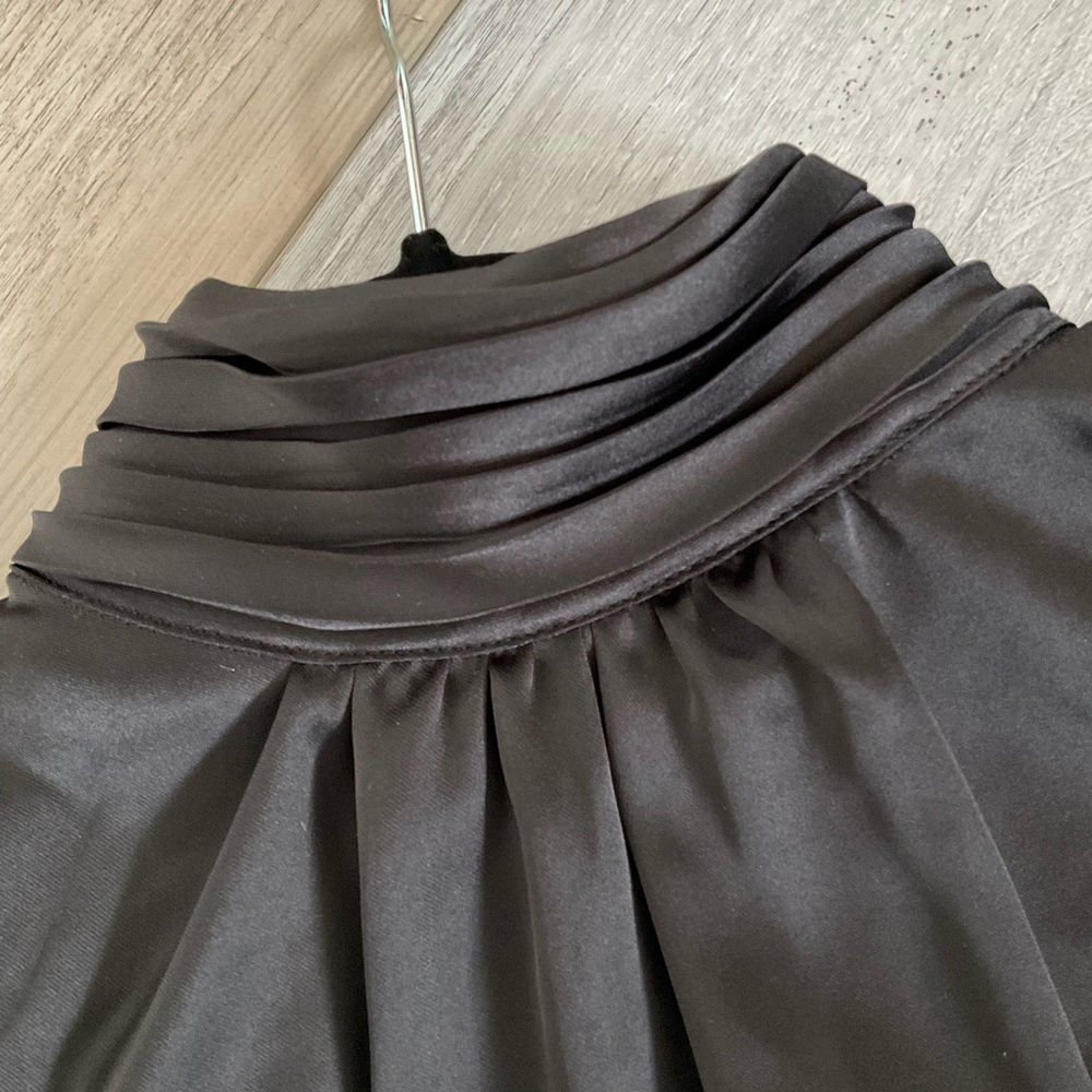 Rachel Zoe Turtleneck, Sleeveless Blouse - Picture 2 of 10
